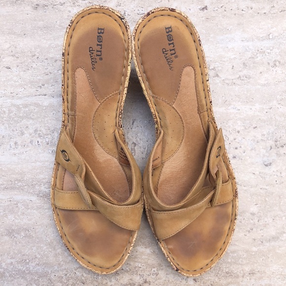 BORN Tropical Wedge Leather Strap Heeled Sandal - Picture 2 of 13